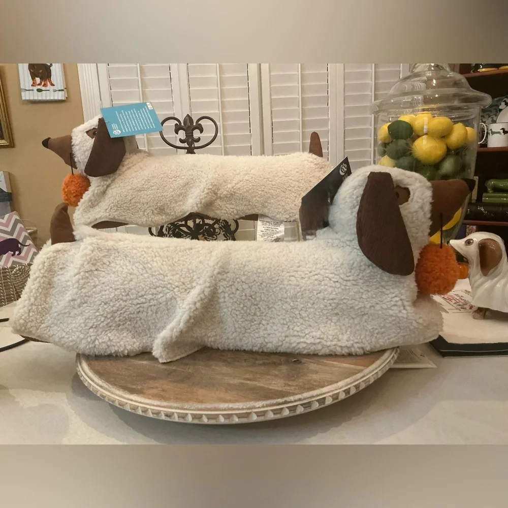 Looong Dachshund Halloween Ghost, carrying Jack o lantern treat bag, Pillow